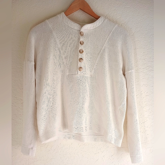 Madewell Tops - Texture & Thread Madewell White Long Sleeve Button Top, Size S